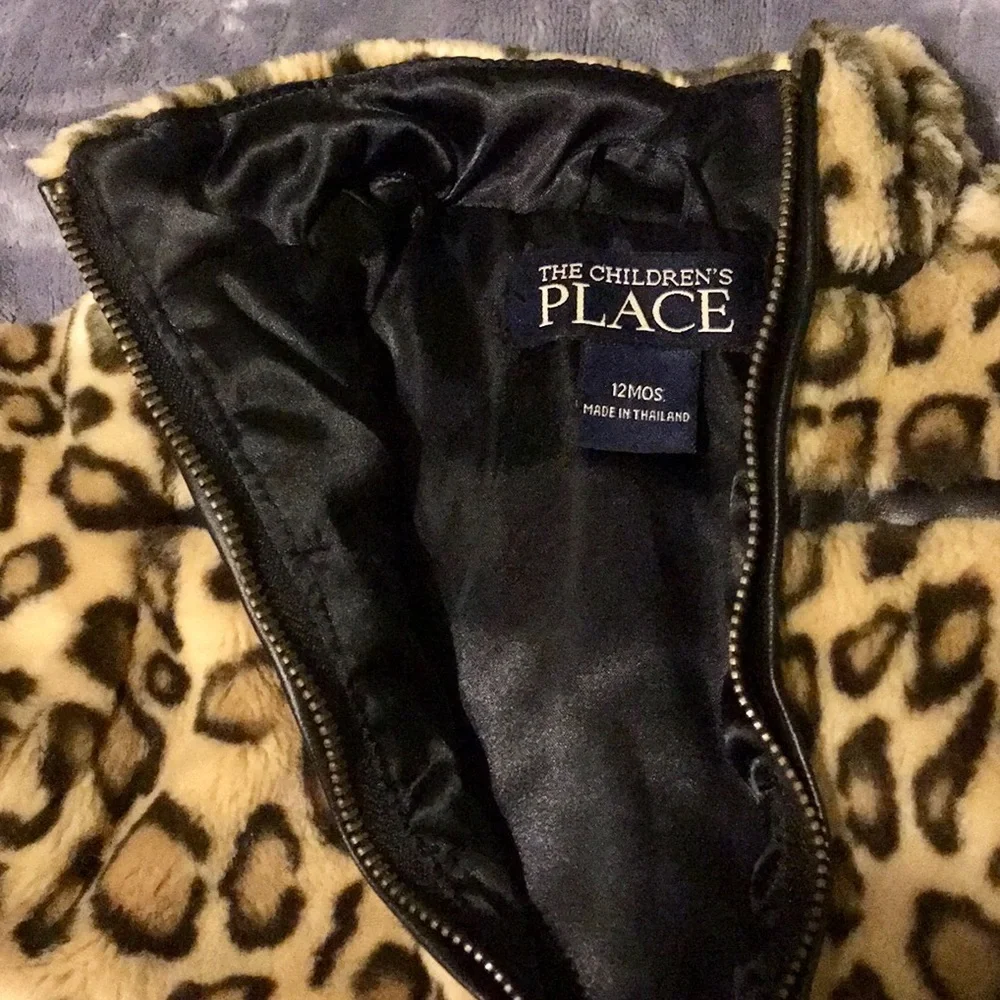 THE CHILDREN’S PLACE Full Zip Leopard Coat EUC 12M